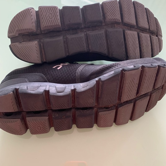 On Men sneakers - Picture 5 of 5